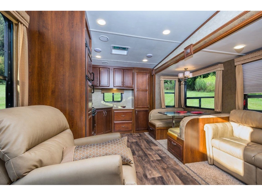 2026 Gulf Stream Sedona Sedona 26FRKW alt