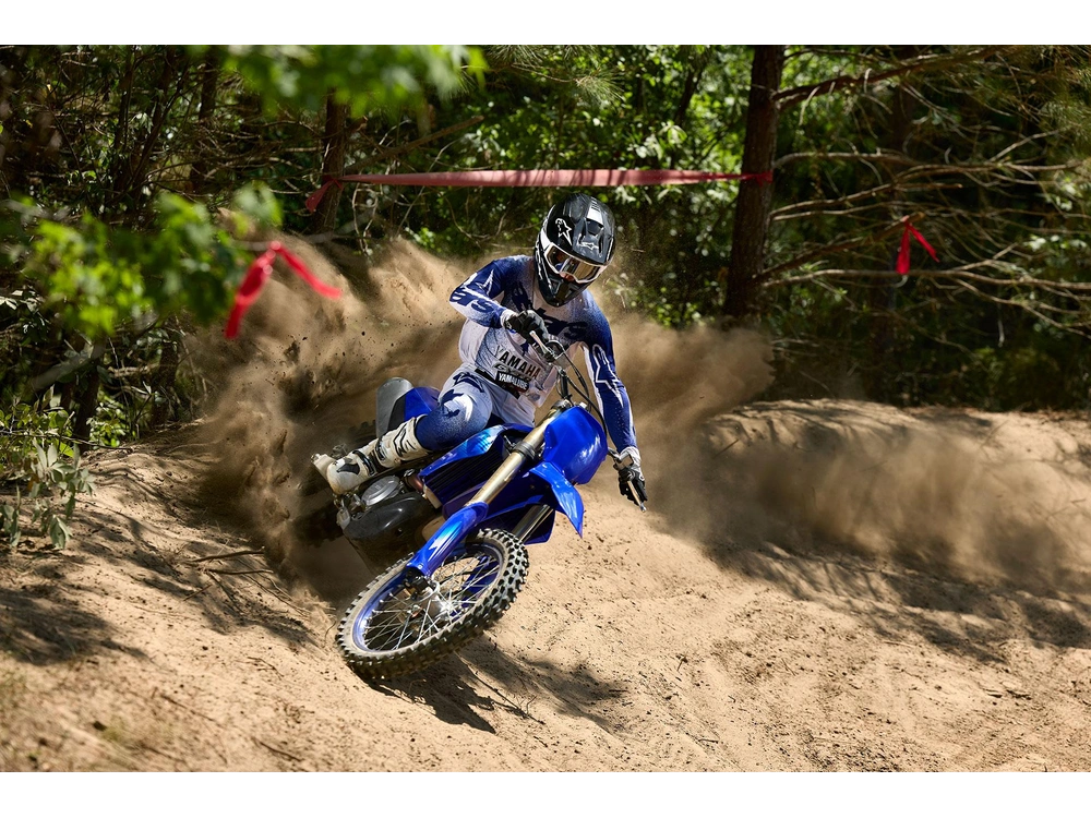 2027 Yamaha YZ450FX YZ450FX Team Yamaha Blue alt