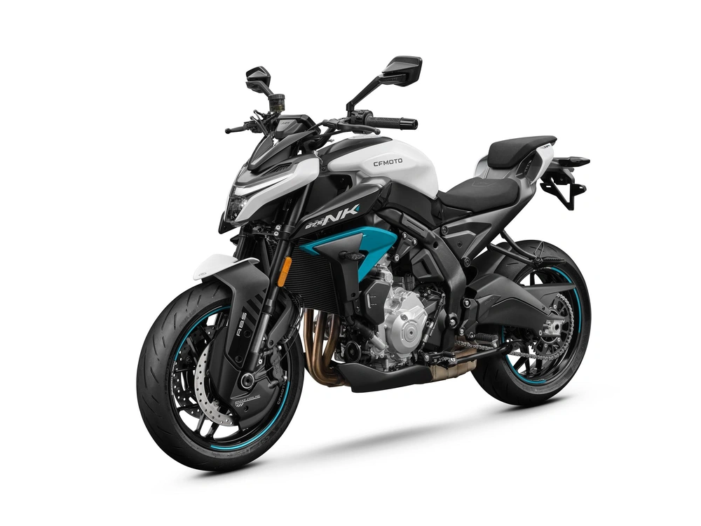 CFMOTO 675NK 675NK Blanc glacier 2027 alt