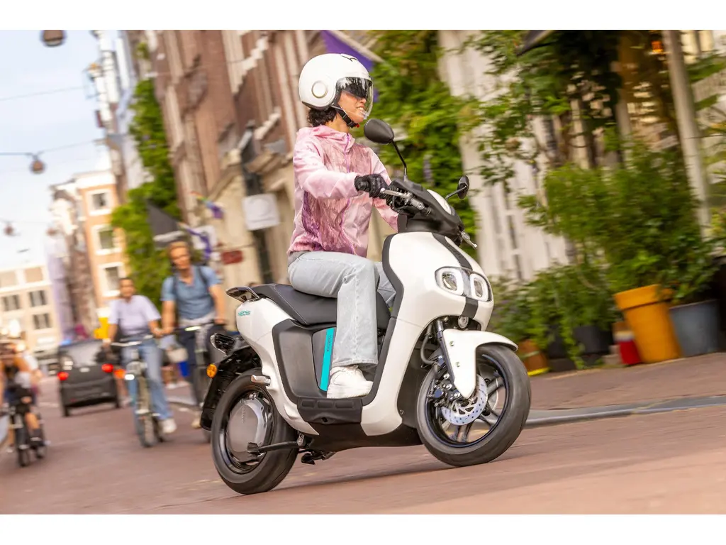 2026 Yamaha NEO'S Electric White