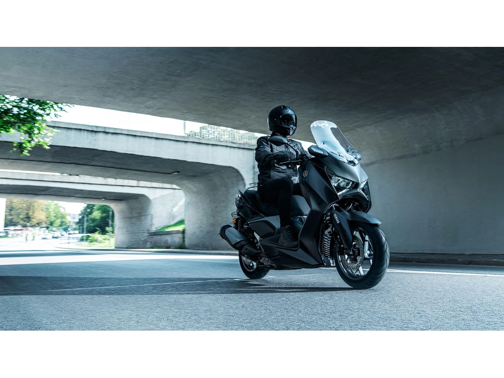2025 Yamaha XMAX XMAX Midnight Black alt