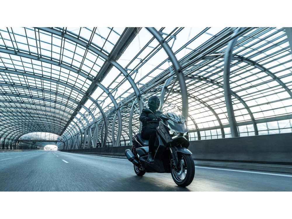 Yamaha XMAX XMAX Noir minuit 2025 alt