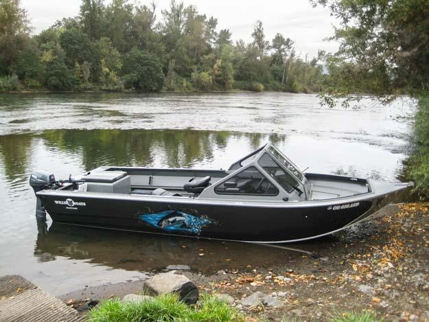 2027 Willie Boats Raptor Raptor 2072 Forward Helm