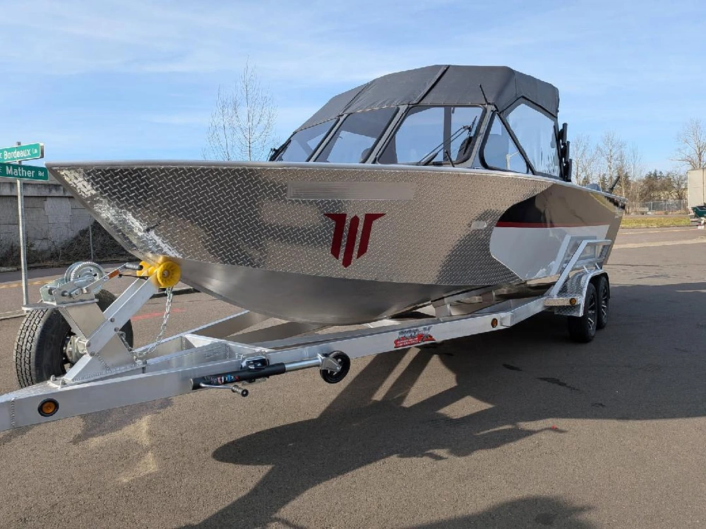 2027 Willie Boats Asaltor Asaltor Forward Helm Asaltor