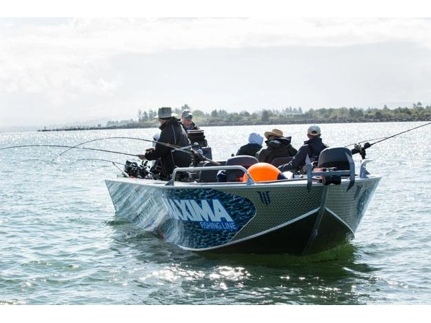 2027 Willie Boats Nemesis Nemesis 2178 Forward Helm
