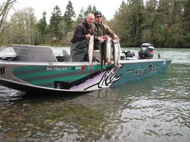 2027 Willie Boats Raptor Raptor 2072 Forward Helm
