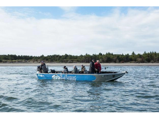2027 Willie Boats Nemesis Nemesis 2178 Forward Helm