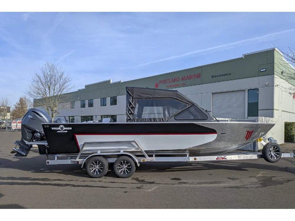 2027 Willie Boats Asaltor Asaltor Forward Helm Asaltor