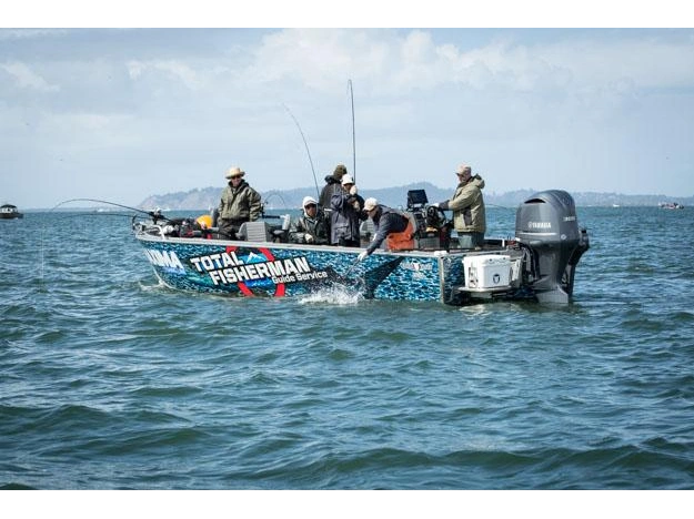2027 Willie Boats Nemesis Nemesis 2178 Forward Helm