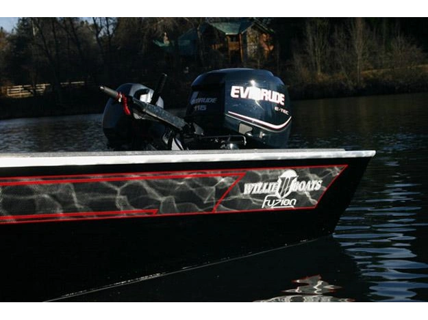 2027 Willie Boats Fuzion Fuzion 2072