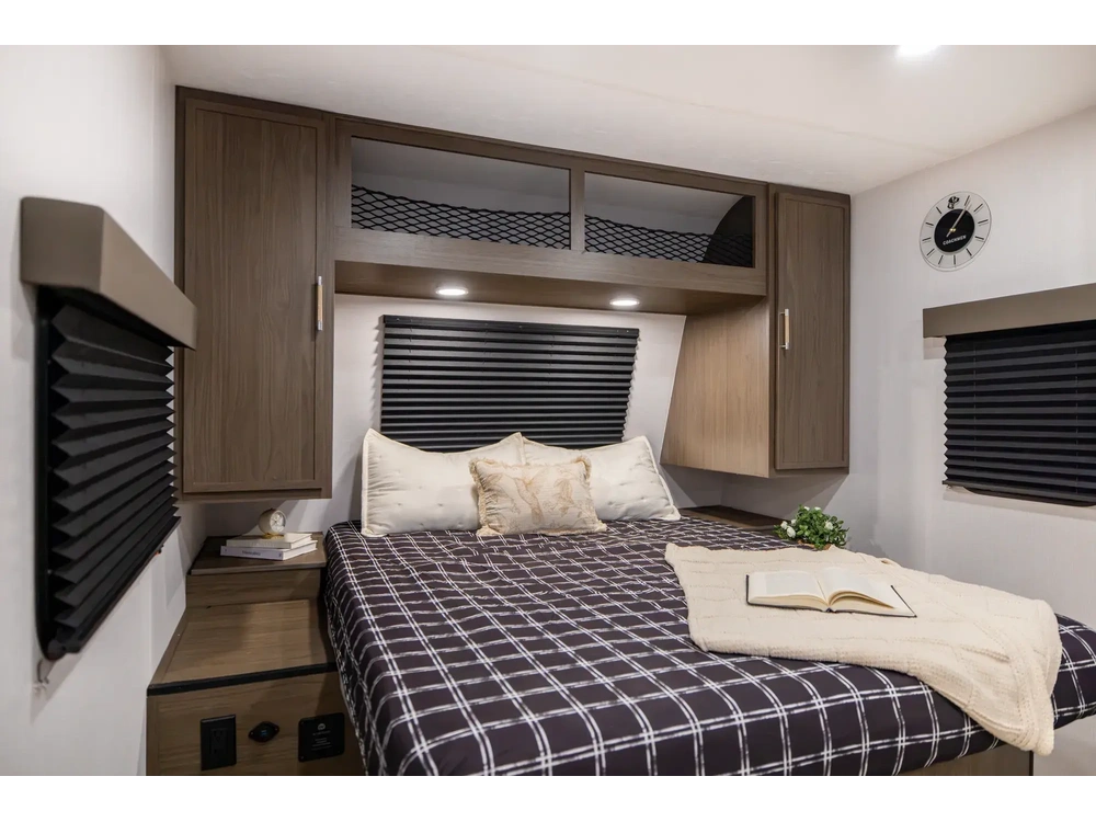 Coachmen Freedom Express Select Freedom Express Select 19SE 2027 alt