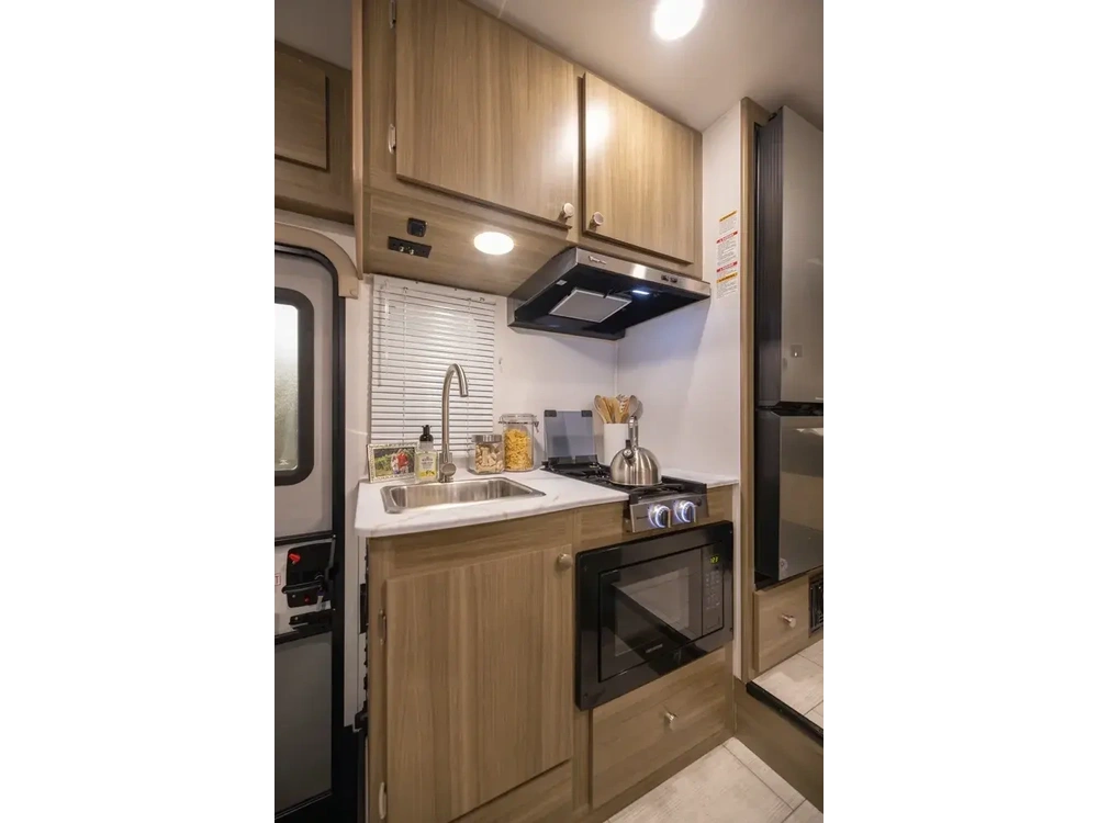 Coachmen Freelander Class C Freelander Class C 21QSS 2027