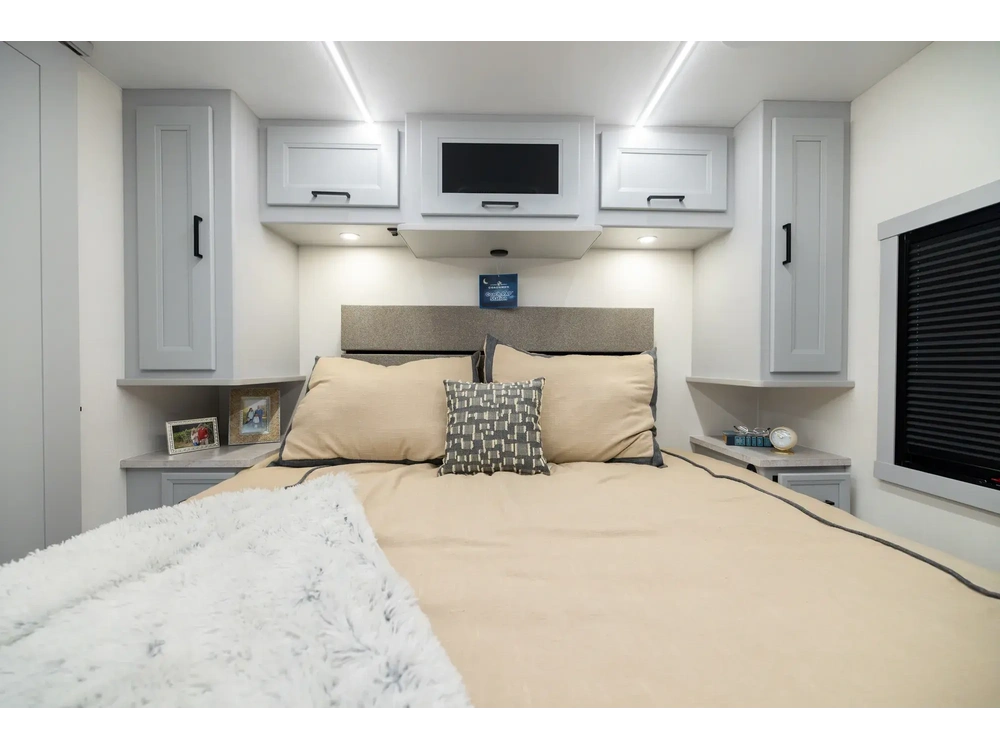 2027 Coachmen Mirada Class A Mirada Class A 29FW