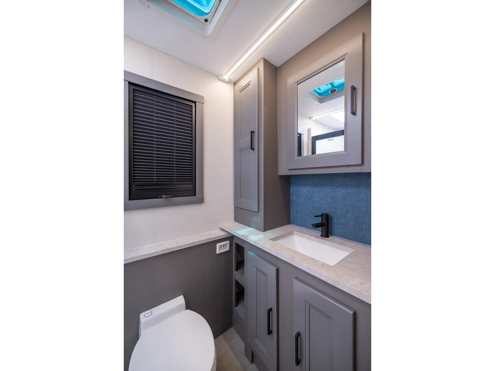 2027 Coachmen Encore Class A Motorhome Encore Class A Motorhome 335FS alt