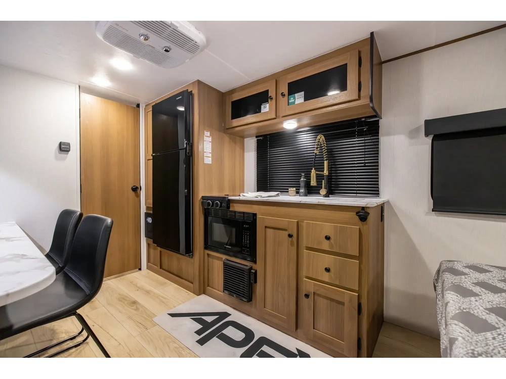Coachmen Apex Nano Apex Nano 181RB 2027 alt