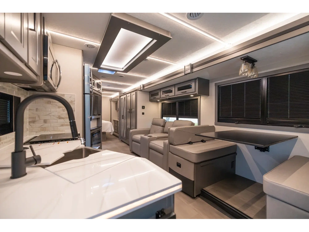 2027 Coachmen Encore Class A Motorhome Encore Class A Motorhome 335FS alt