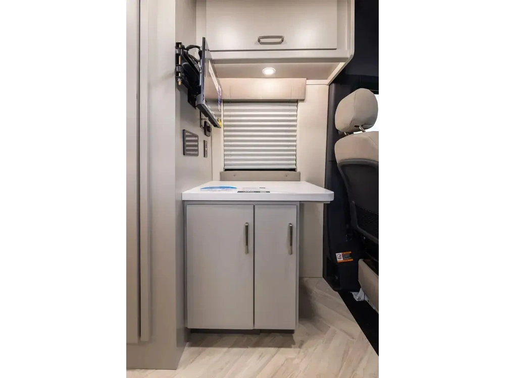 Coachmen Galleria Class B Galleria Class B 24A 2027