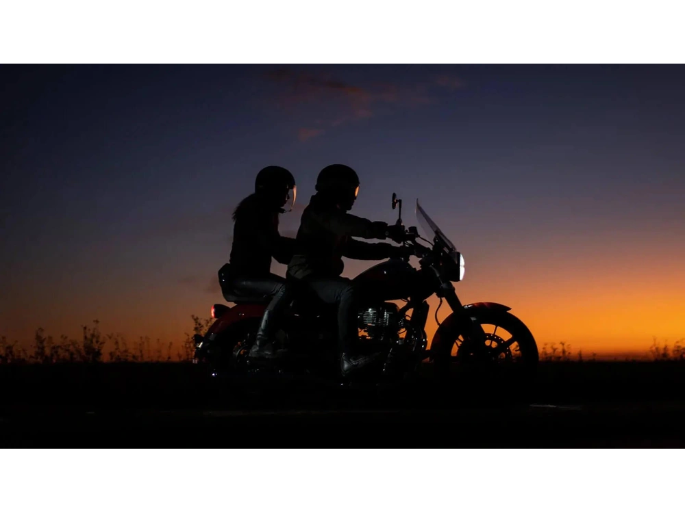 2026 Royal Enfield Super Meteor 650 Super Meteor 650 ASTRAL BLACK