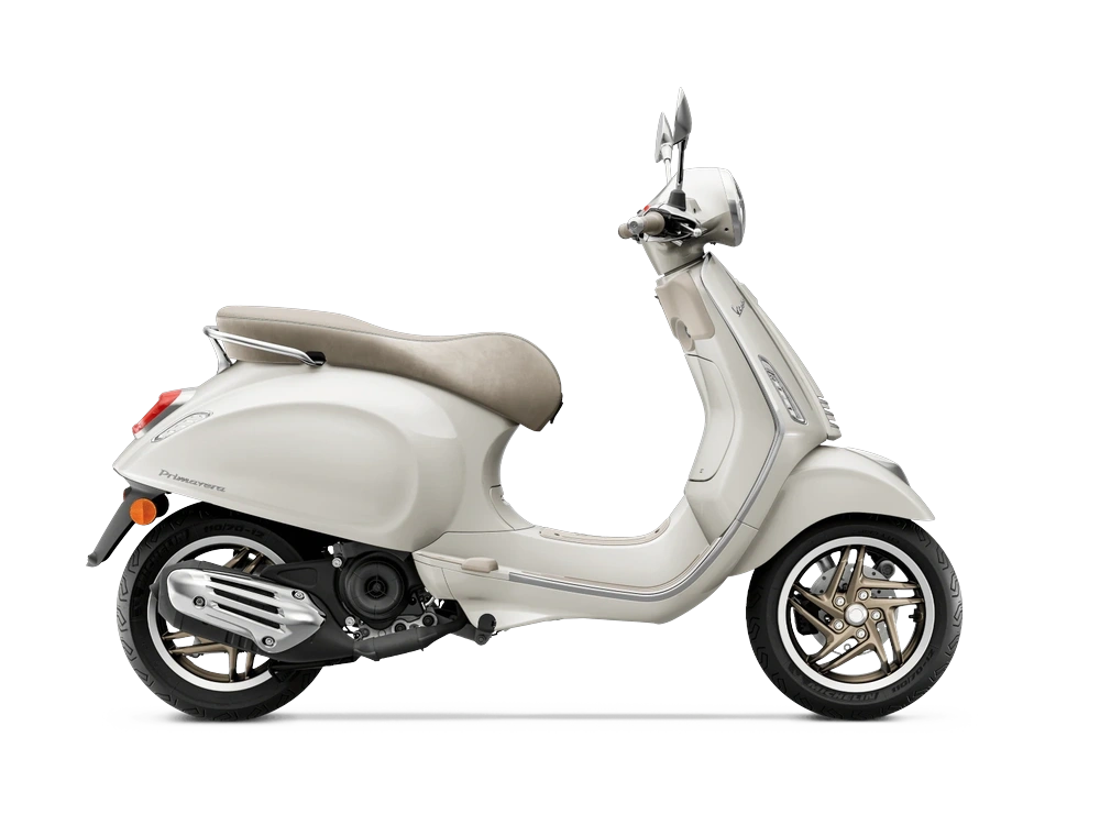 2026 Vespa Primavera S 50 Bianco Innocente