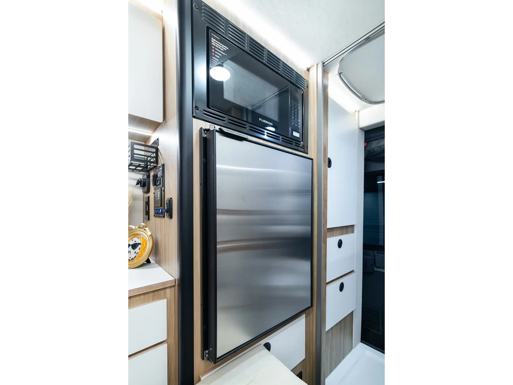 2027 Coachmen Coachmen Pixel Class B Motorhome Coachmen Pixel Class B Motorhome P1.8RB alt