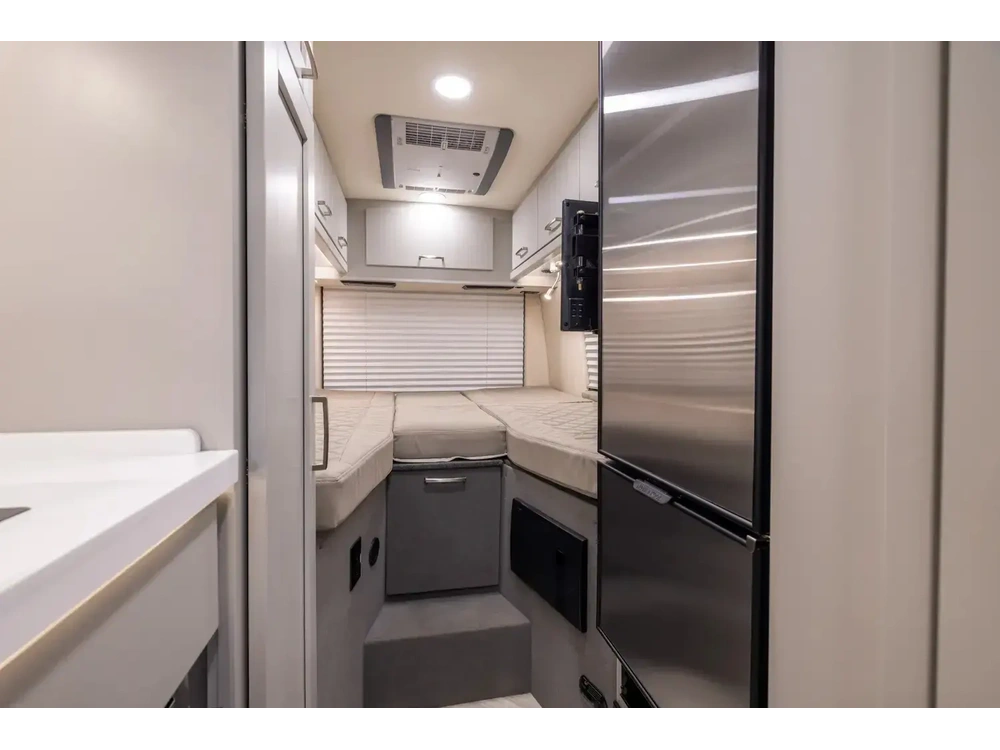 Coachmen Galleria Class B Galleria Class B 24A 2027