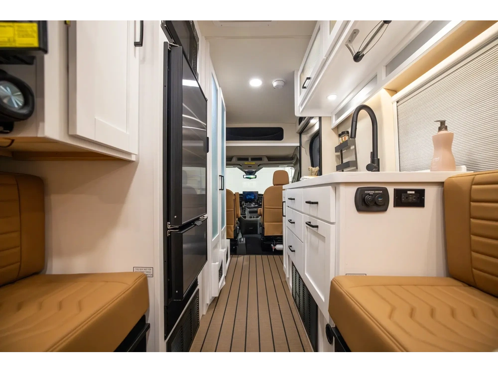 2027 Coachmen Beyond Class B Beyond Class B 22C alt