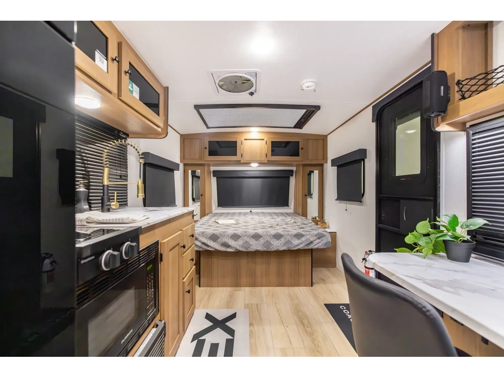 2027 Coachmen Apex Nano Apex Nano 181RB alt