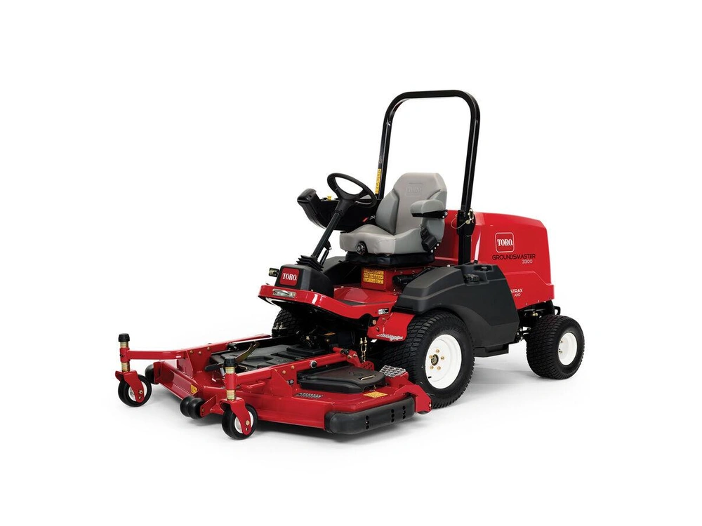 2026 Toro Groundsmaster® 3200/3300 Series Groundsmaster® 3200 - 24.7hp (18.4kW) with CrossTrax® 4WD