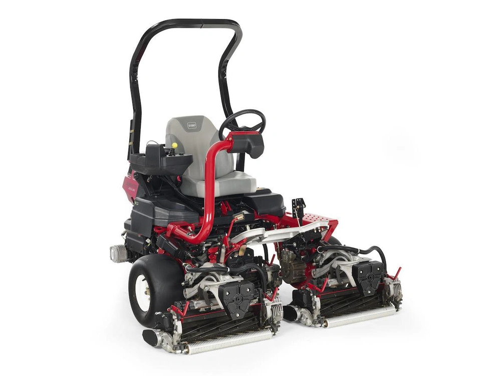 2026 Toro Greensmaster® eTriFlex® Series - 59" (150 cm) Cutting Width Greensmaster® eTriFlex® 3360