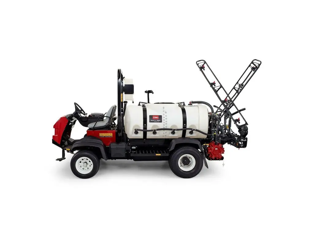 Toro Pulvérisateur de gazon Multi Pro® 5800 – motorisation essence, capacité : 1 135 litres (300 gal.) 2026