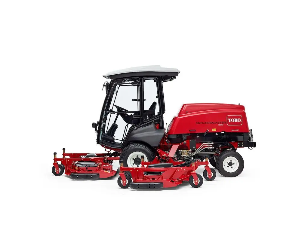 Toro Groundsmaster® 5910 avec cabine de sécurité toutes saisons 2026