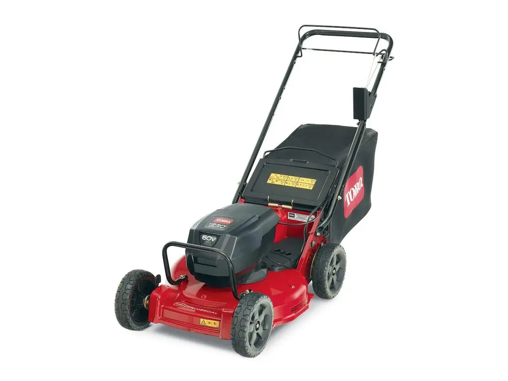 Toro Tondeuse à gazon commerciale Revolution® de 60 V MAX* et 53 cm (21 po) à vitesse variable et démarrage en zone – 2 batteries de 7,5 Ah incluses 2026