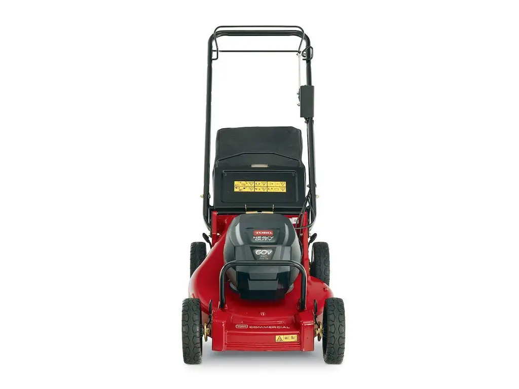 Toro Tondeuse à gazon commerciale Revolution® de 60 V MAX* et 53 cm (21 po) à vitesse variable et démarrage en zone – 2 batteries de 7,5 Ah incluses 2026