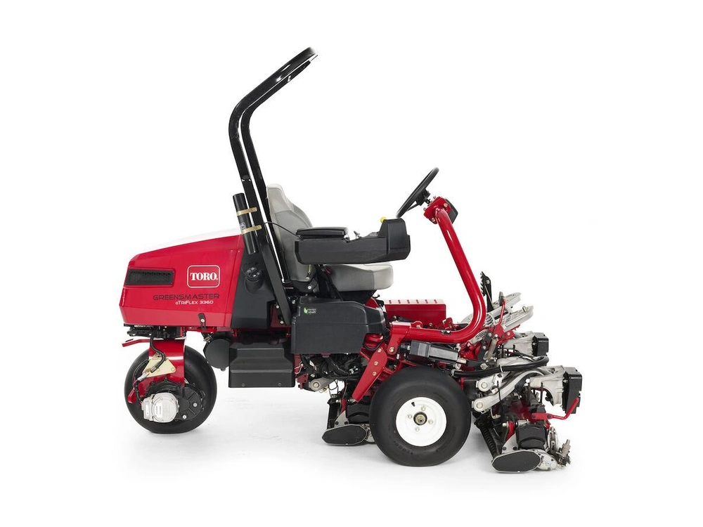 2026 Toro Greensmaster® eTriFlex® Series - 59" (150 cm) Cutting Width Greensmaster® eTriFlex® 3360