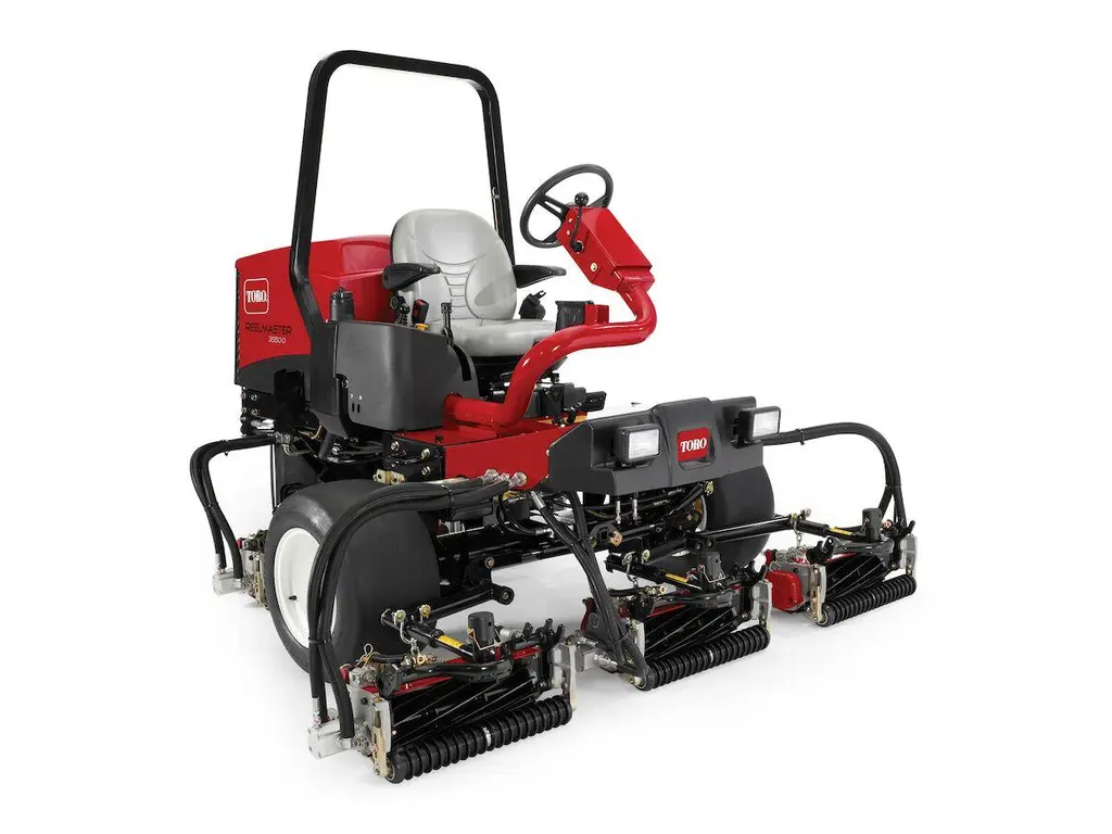 Toro Reelmaster® 3550, largeur de coupe de 208 cm (82 po) 2026