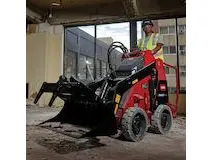Toro Mini-chargeuse articulée Dingo® 500 électrique 2026