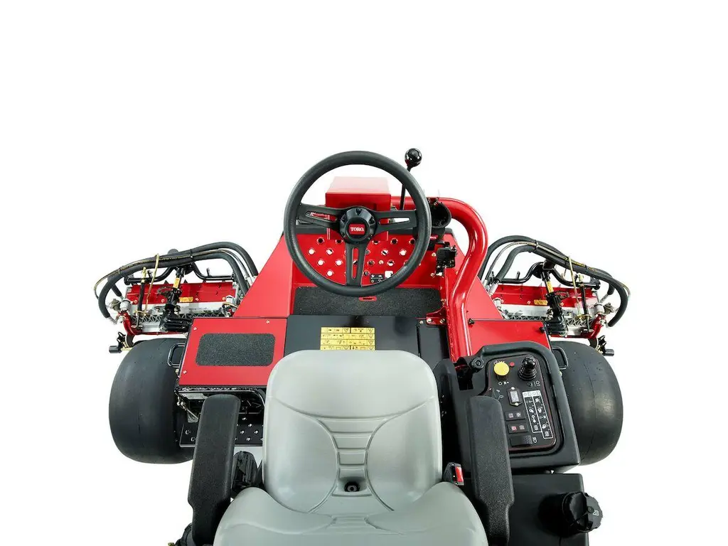 Toro Reelmaster® 3555-D avec cylindres de coupe de 17,8 cm (5 po) 2026