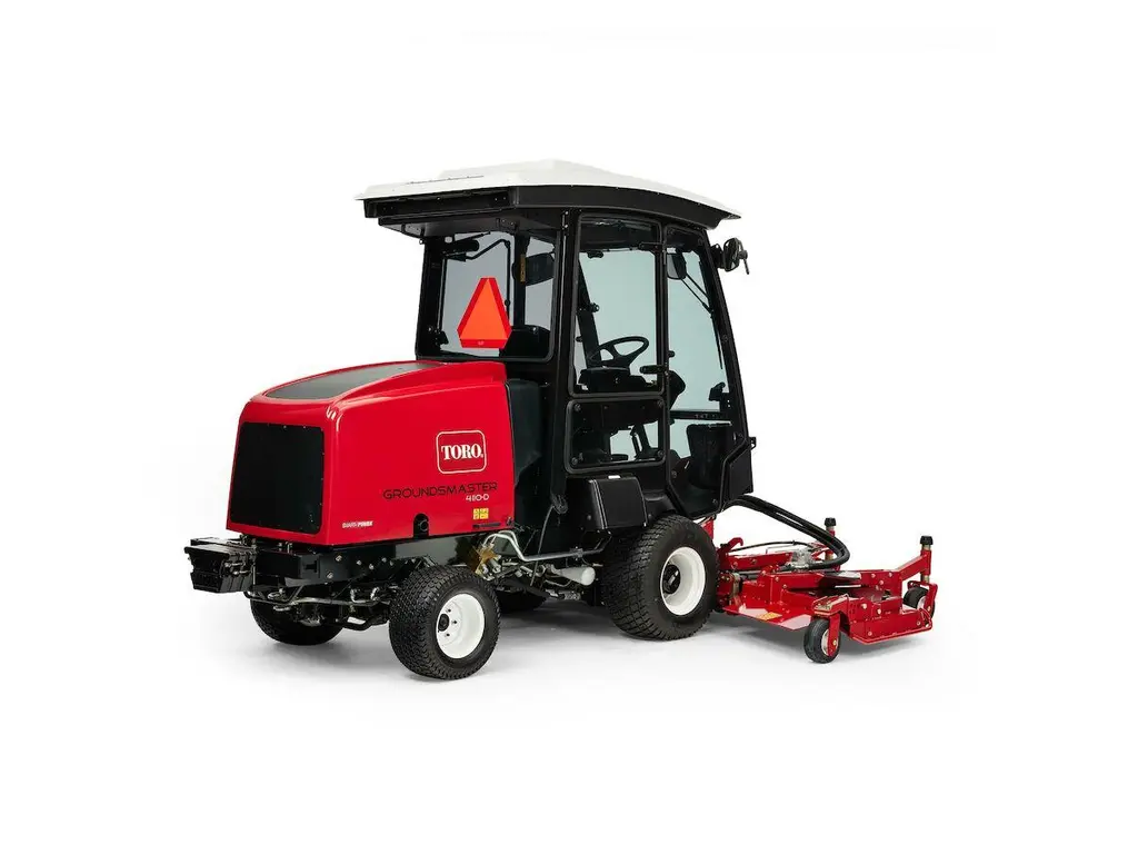 Toro Groundsmaster® 4110-D avec cabine de sécurité toutes saisons 2026