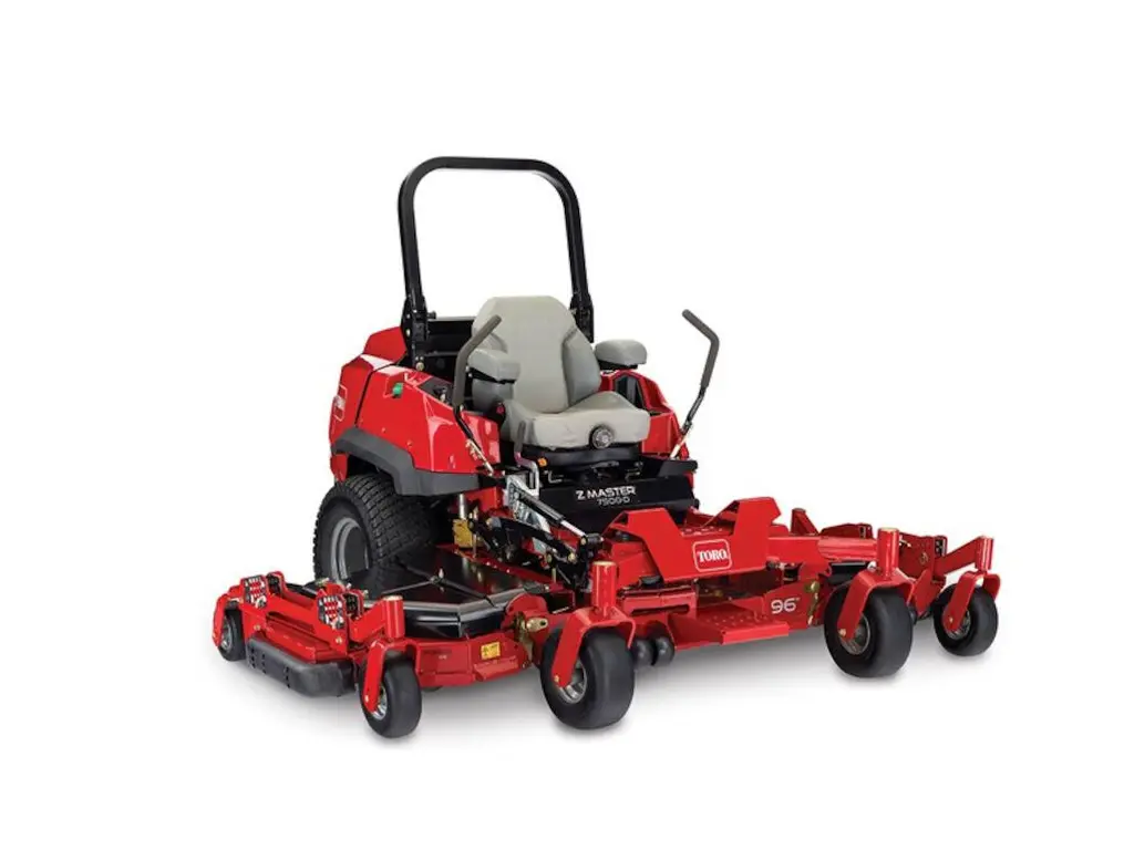 Toro Série 7500-D de 244 cm (96 po), 27,6 kW (37 cv), 1 642 cm³, diesel, éjection arrière 2026