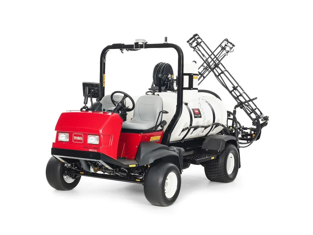 Toro Pulvérisateur de gazon Multi Pro® 5800 – motorisation essence, capacité : 1 135 litres (300 gal.) 2026