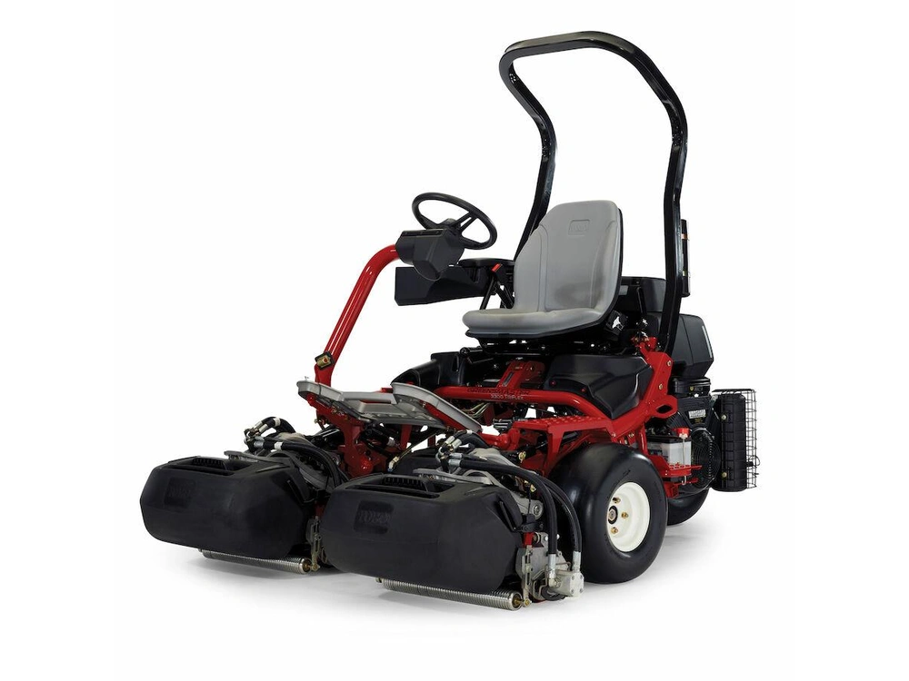 2026 Toro Greensmaster® TriFlex™ Series Greensmaster® TriFlex™ 3300 alt