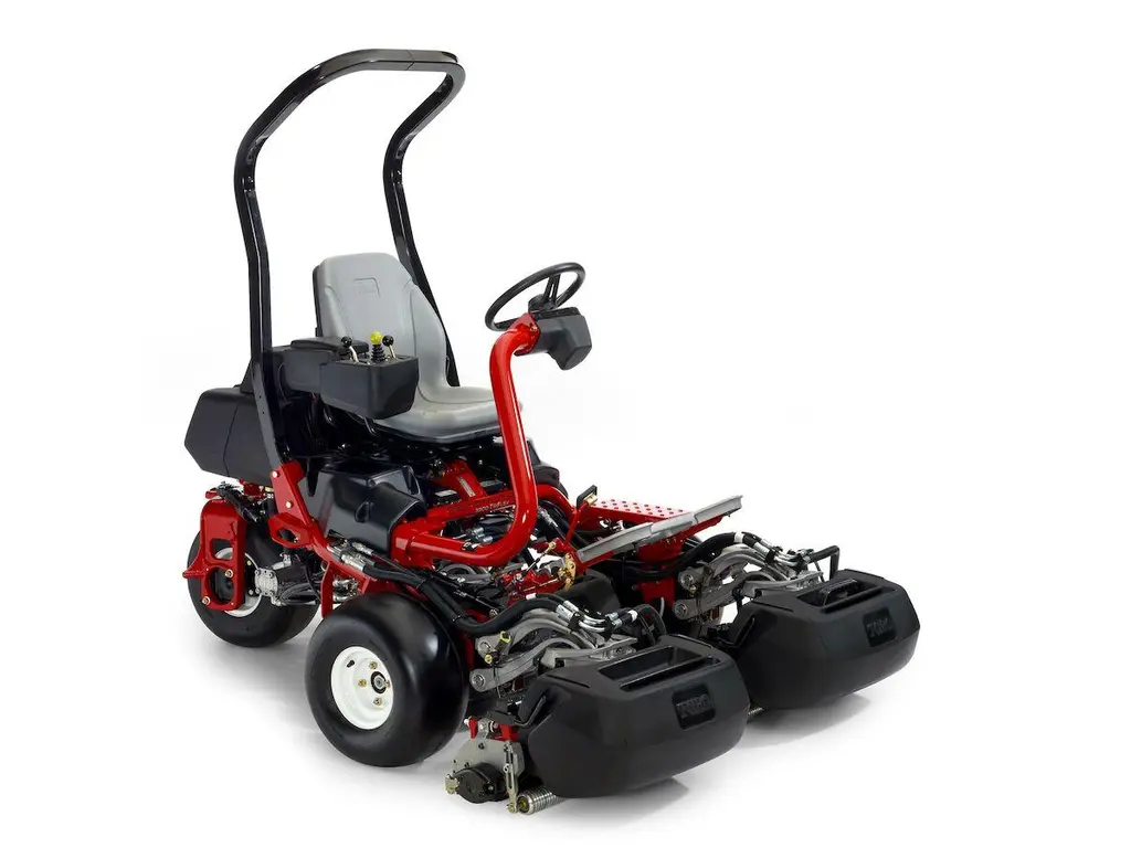 Toro Greensmaster® TriFlex™ 3300 à essence avec cylindres hydrauliques 2026