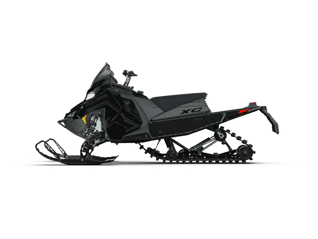 Polaris 850 INDY XC 137 avec écran 7S Gloss Black 2027