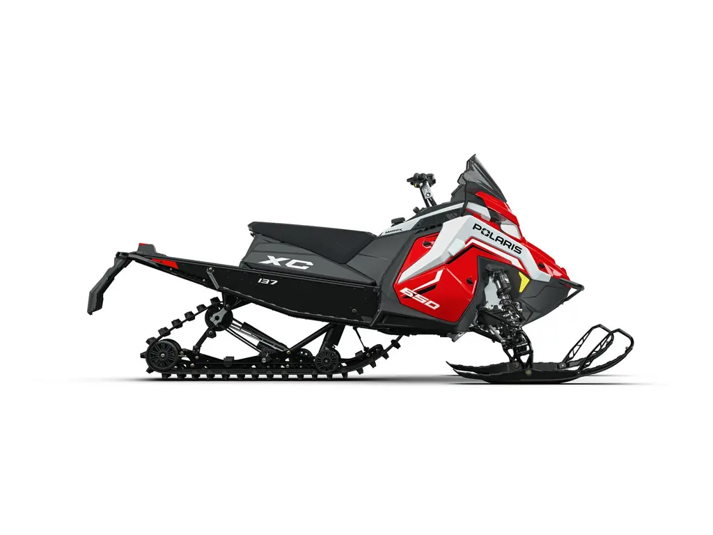 2027 Polaris 650 INDY XC 137 With 7S Display Indy Red