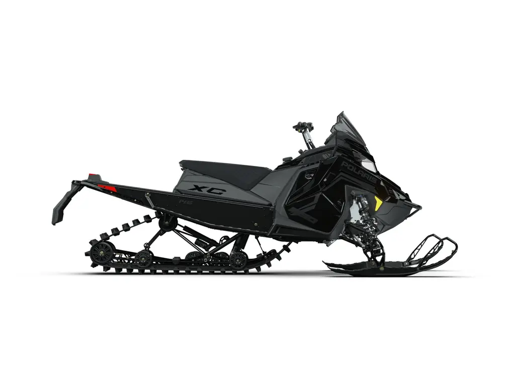 Polaris 850 Switchback XC 146 1.6 avec écran 7S Gloss Black 2027
