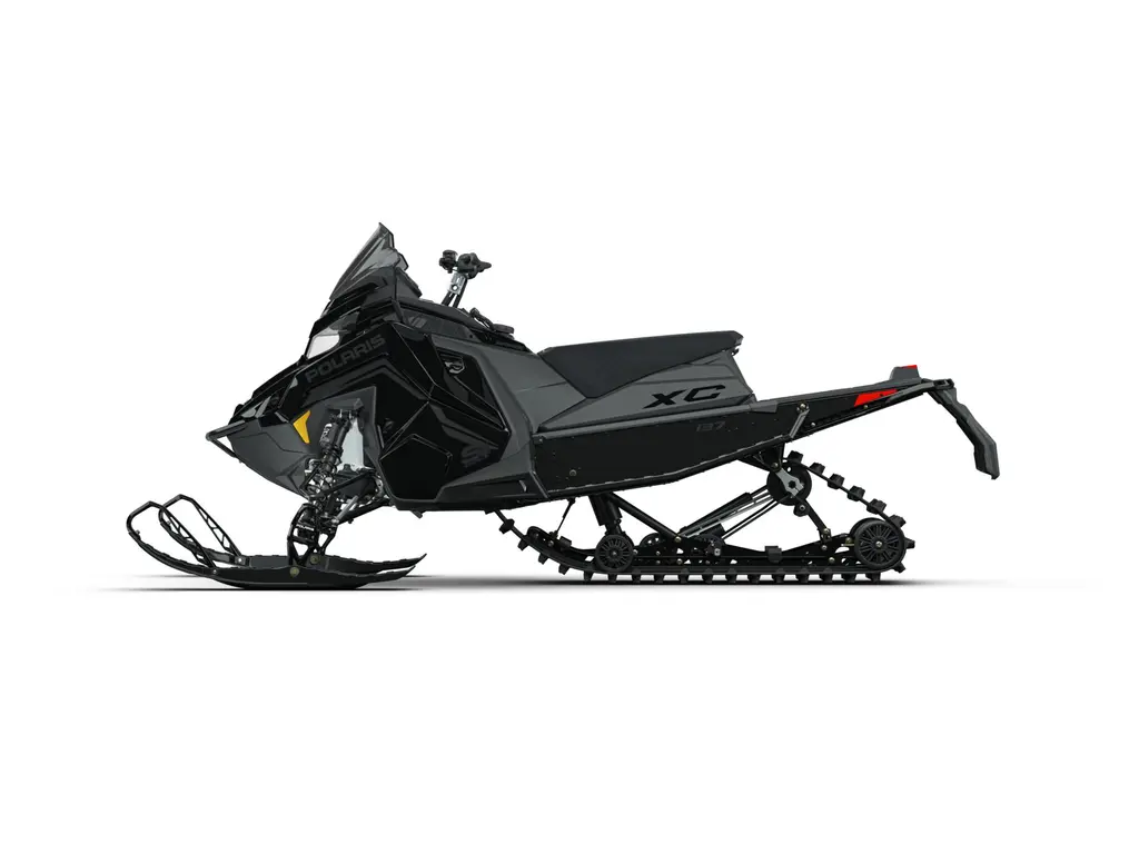 Polaris ProStar S4 INDY XC 137 avec écran 7S Gloss Black 2027