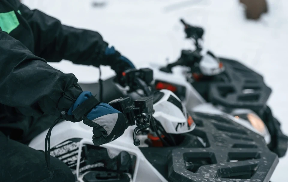 Certified expertise for all brands (Polaris, Ski-Doo, Yamaha).