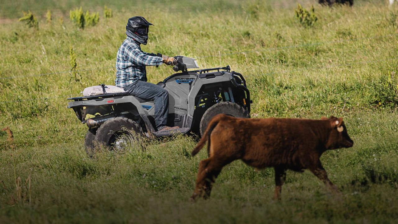 front side view of a Polaris Sportsman 450 atv