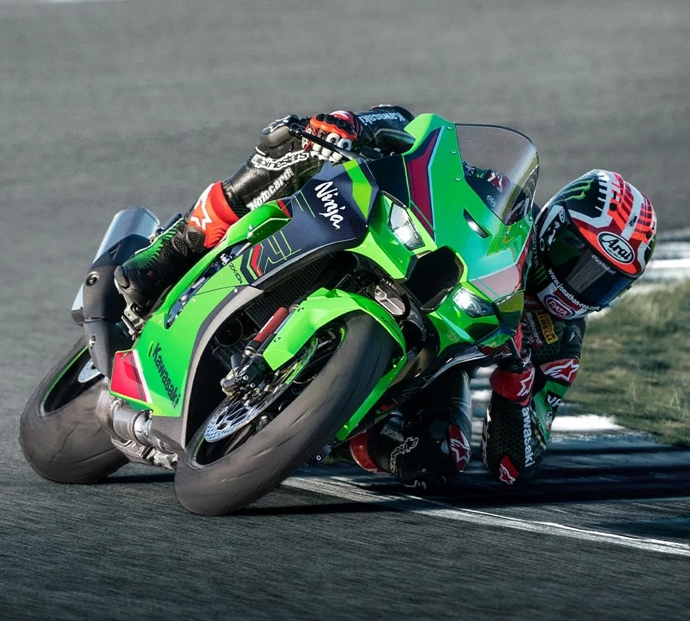 Kawasaki NINJA ZX-10R KRT EDITION 2025 parmi les modèles sportifs populaires chez Motos Illimitées.
