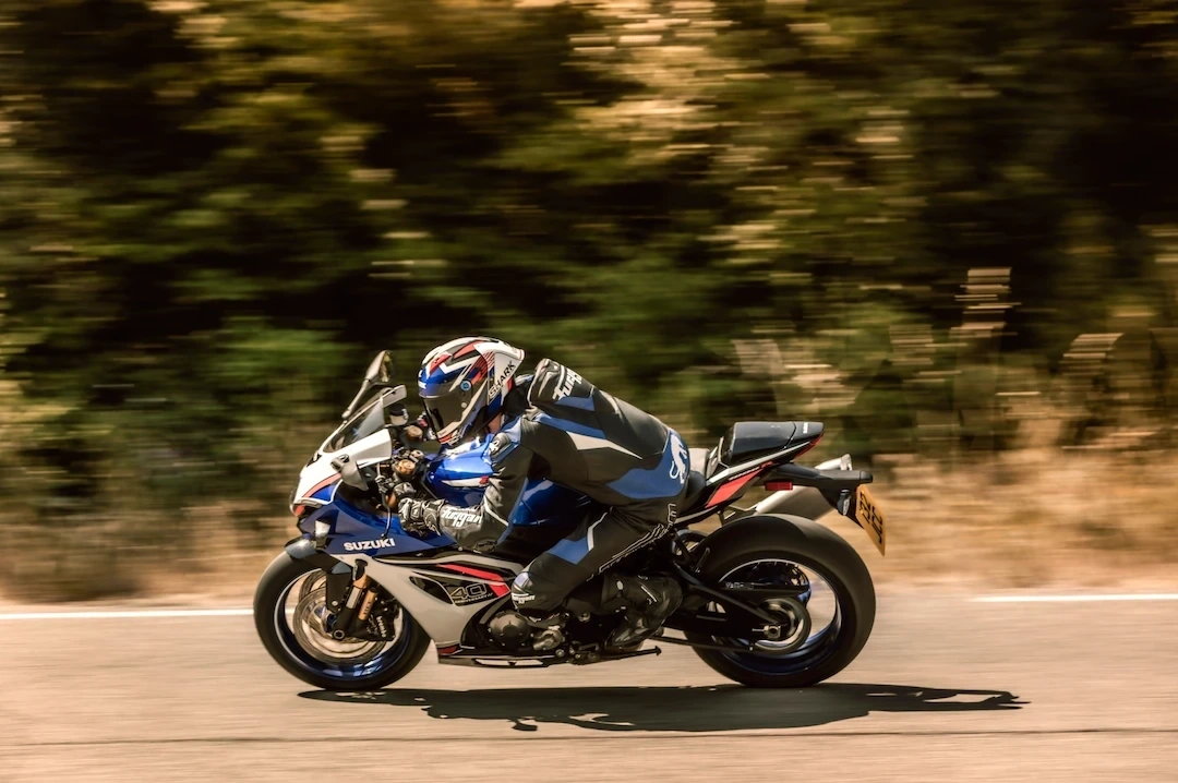 Suzuki GSX-R1000R 2026 parmi les modèles Suzuki populaires chez Motos Illimitées.